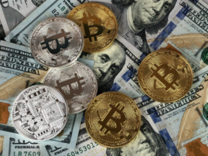 CBDCs vs Cryptocurrency: What’s the Difference?